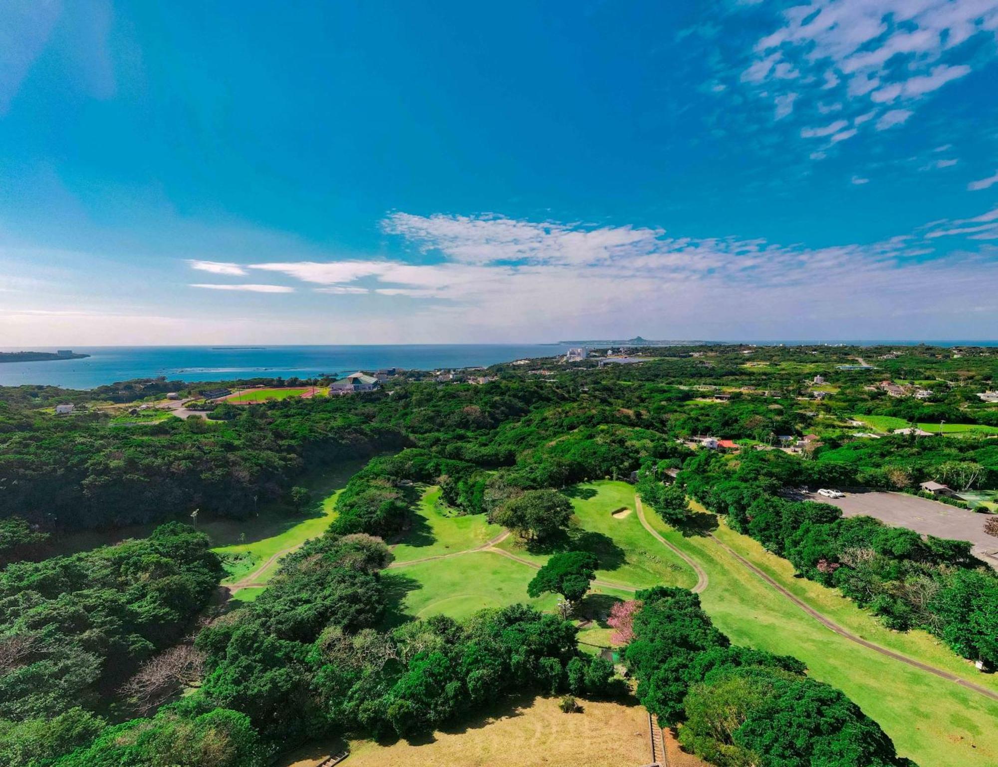 Motobu Green Park And Golf Course Dış mekan fotoğraf